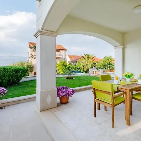 Apartamento Deni With Heating