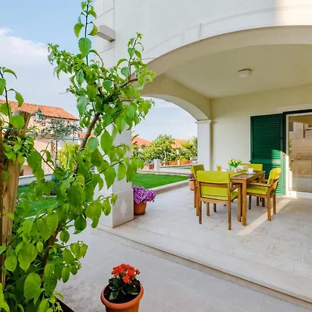 Deni With Heating * Supetar