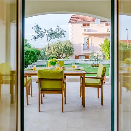 Deni With Heating * Supetar