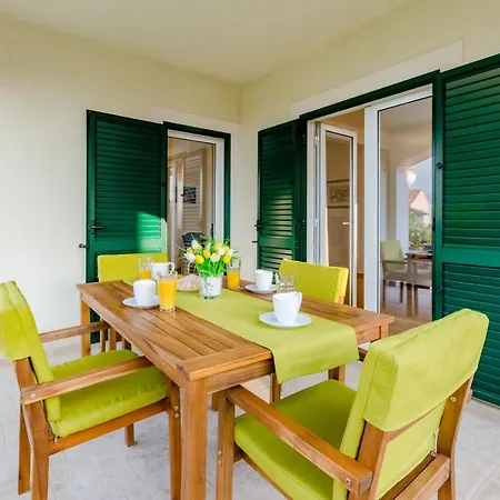 Deni With Heating * Supetar