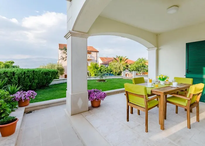 Appartamento Deni With Heating